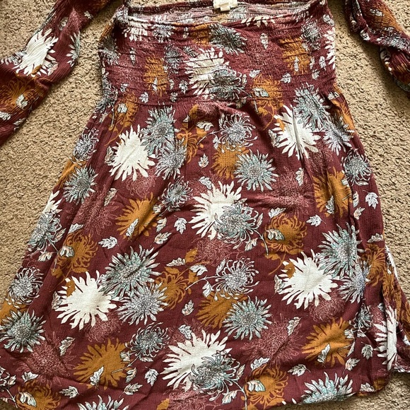 Off the shoulder dress - Picture 3 of 7